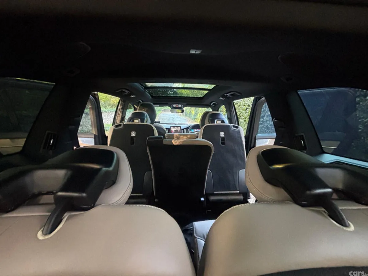 Volvo XC90 SUV, Petrol Plug-in Hybrid, 2025, Black