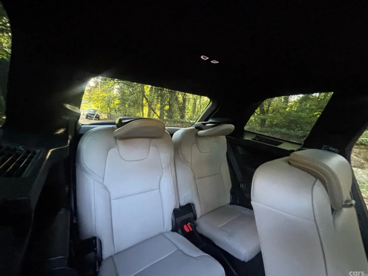 Volvo XC90 SUV, Petrol Plug-in Hybrid, 2025, Black