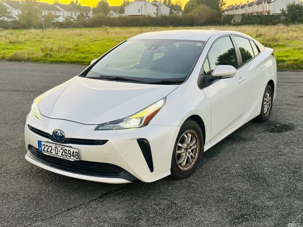 Toyota Prius Saloon, Petrol Hybrid, 2022, White