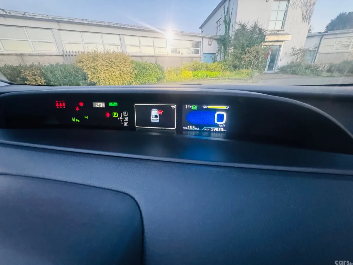 Toyota Prius Saloon, Petrol Hybrid, 2022, White