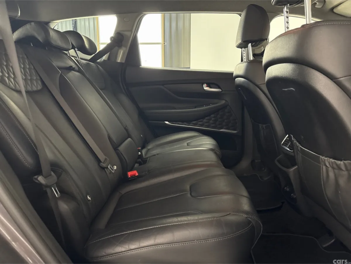 Hyundai Santa Fe Estate, Diesel, 2018, Grey