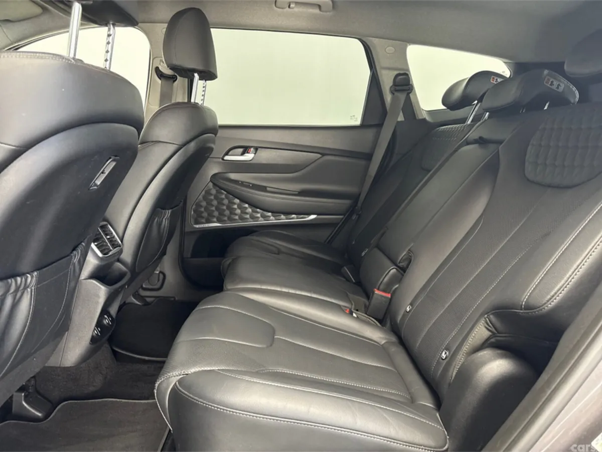 Hyundai Santa Fe Estate, Diesel, 2018, Grey