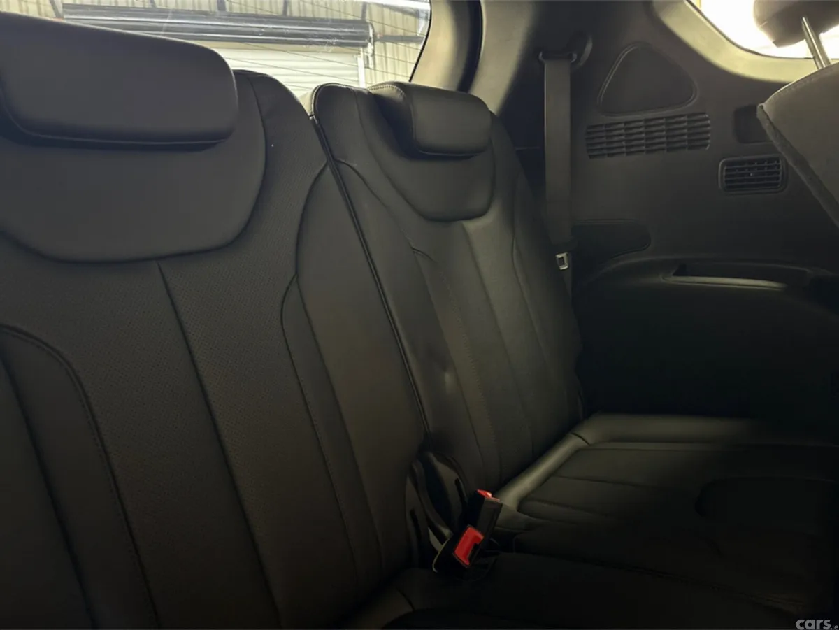 Hyundai Santa Fe Estate, Diesel, 2018, Grey