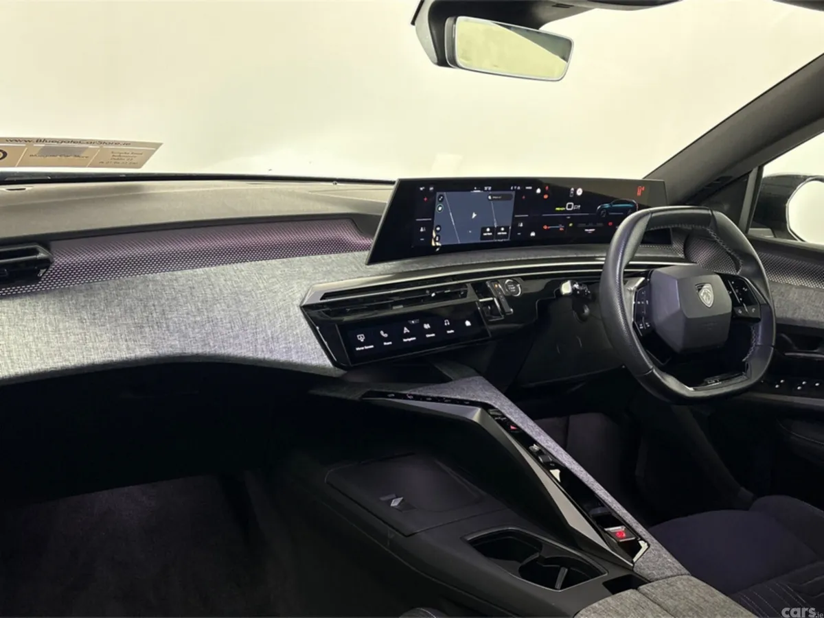 Peugeot 5008 Hatchback, Electric, 2025, Black