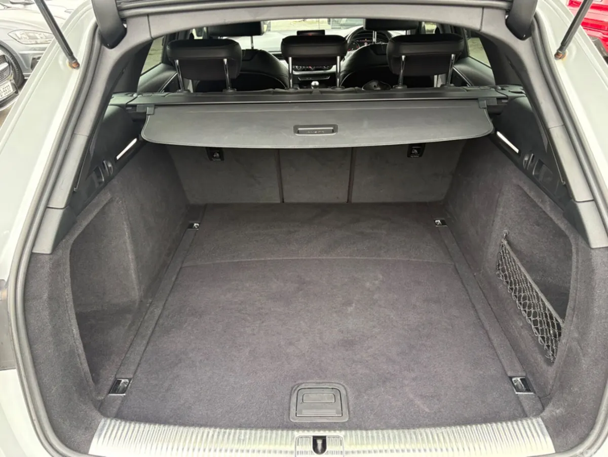 Audi A4 Estate, Diesel, 2017, White