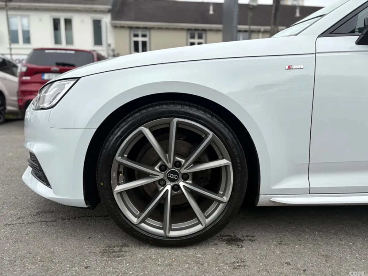 Audi A4 Estate, Diesel, 2017, White