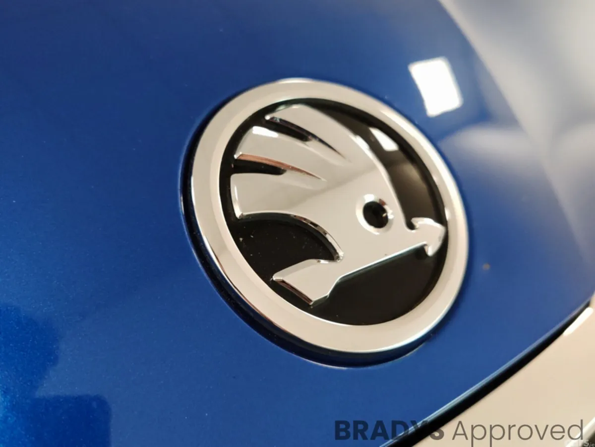 Skoda Octavia Hatchback, Diesel, 2021, Blue