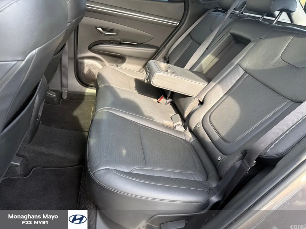 Hyundai Tucson MPV, Diesel, 2021, Brown