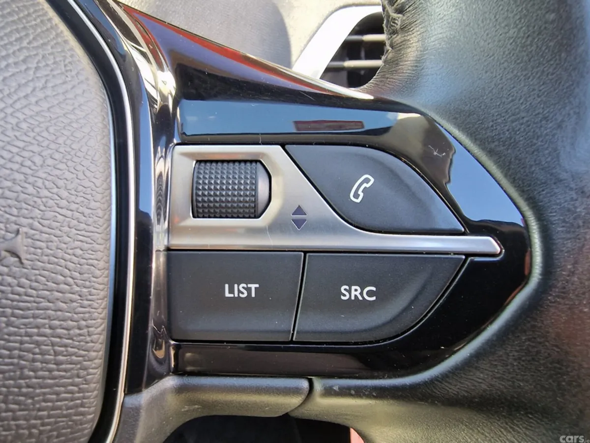 Peugeot 5008 MPV, Diesel, 2020, Grey