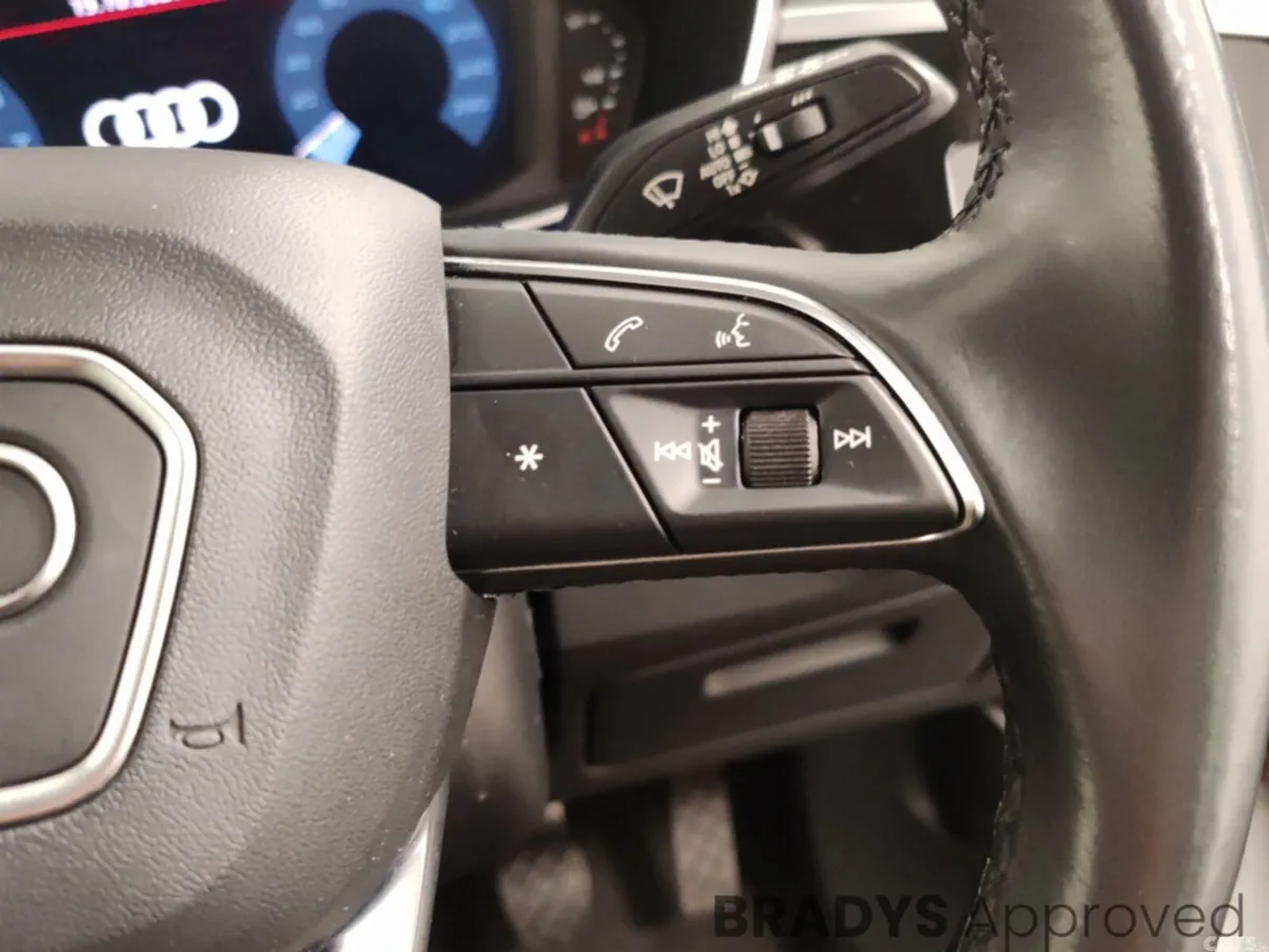Audi Q3 Hatchback, Petrol, 2021, White