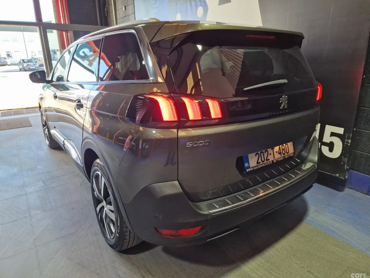 Peugeot 5008 MPV, Diesel, 2020, Grey