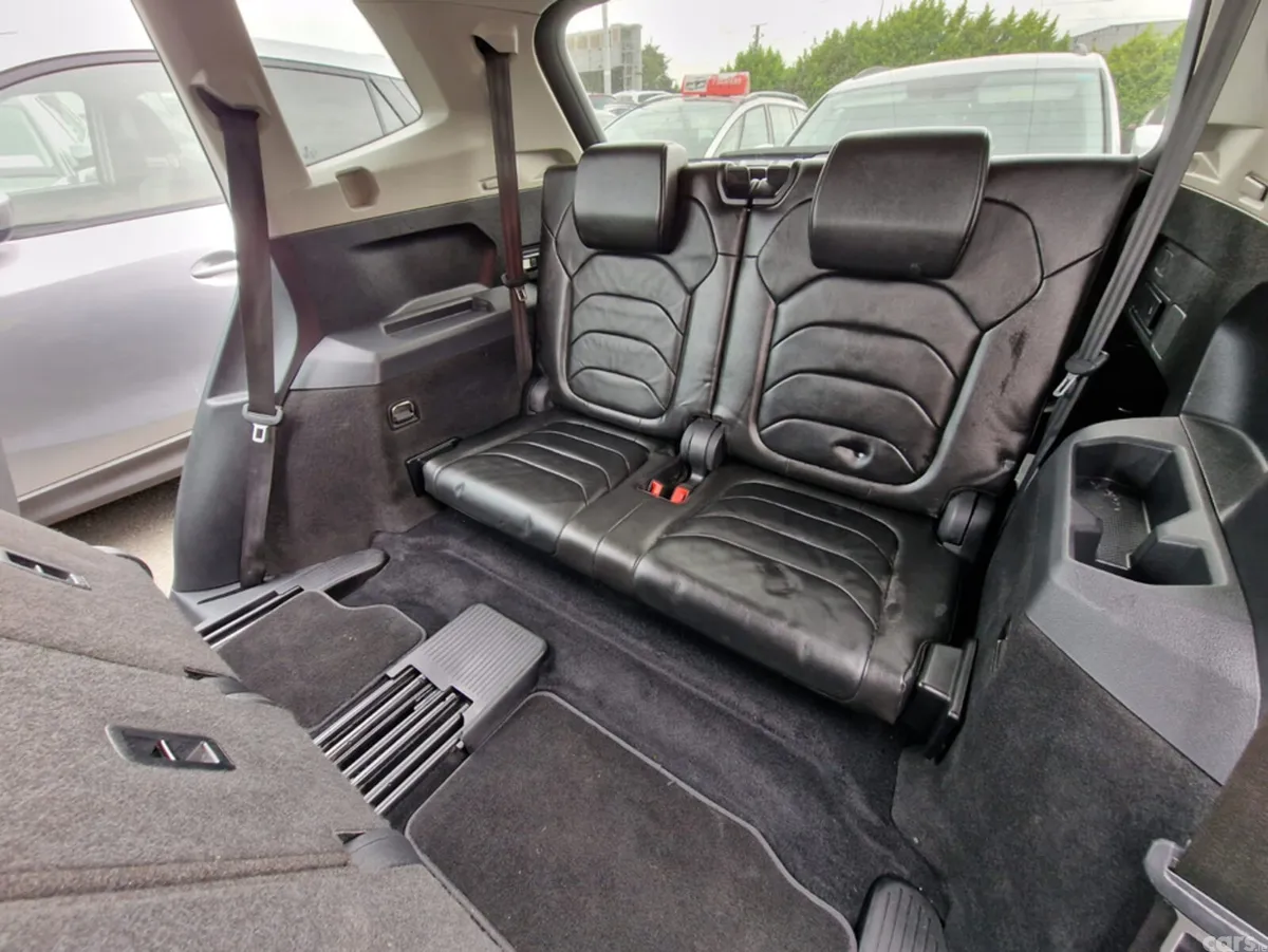 Volkswagen Tiguan Estate, Diesel, 2022, Grey
