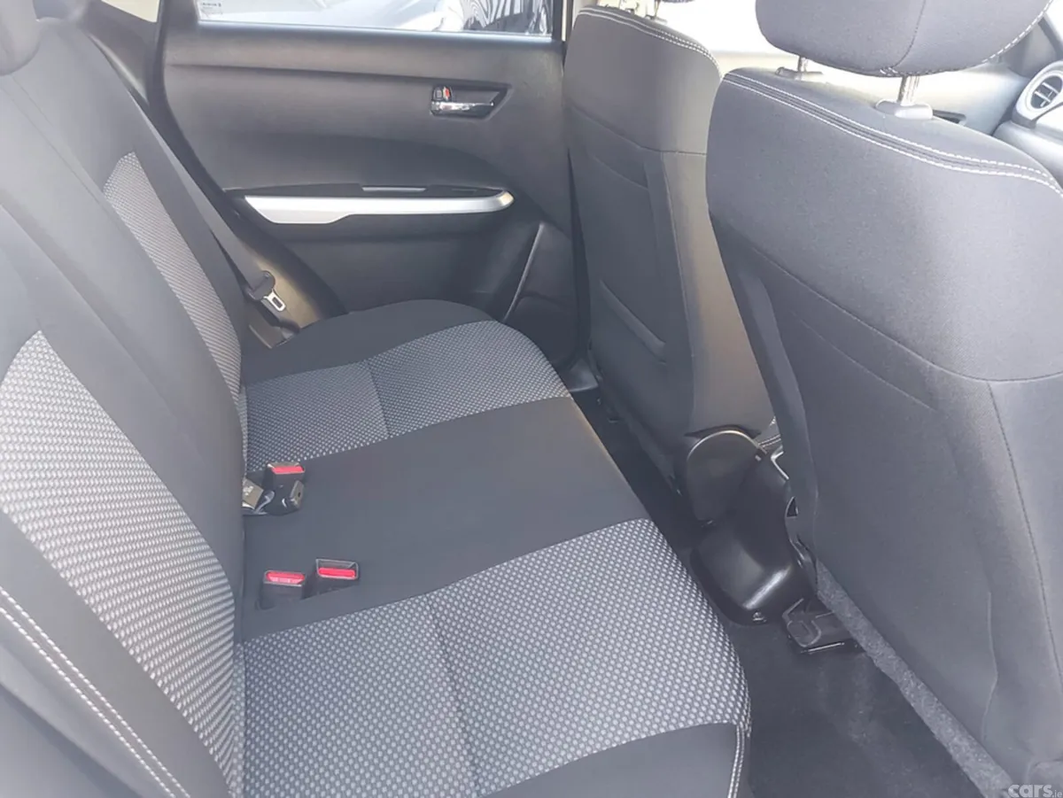 Suzuki Vitara SUV, Diesel, 2016, White