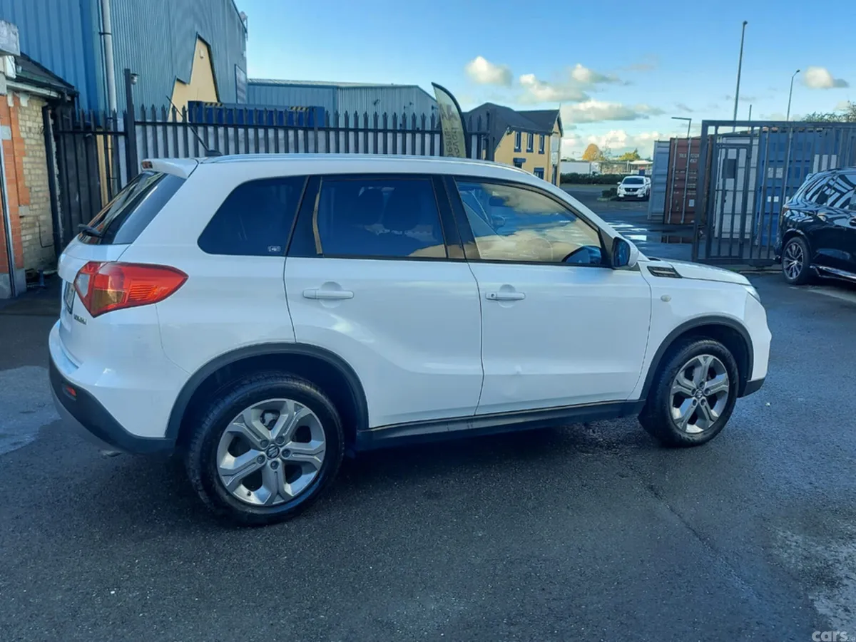 Suzuki Vitara SUV, Diesel, 2016, White