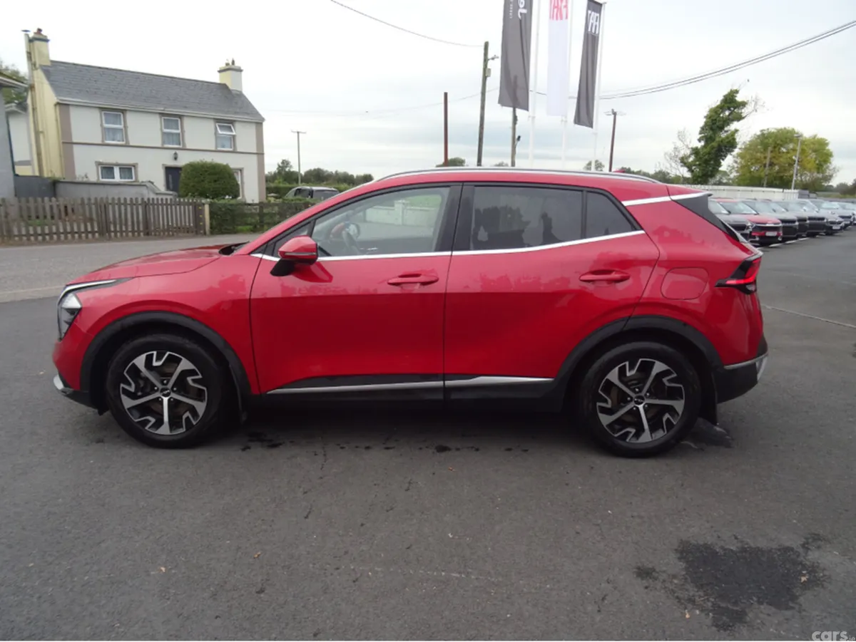 Kia Sportage MPV, Diesel, 2025, Red