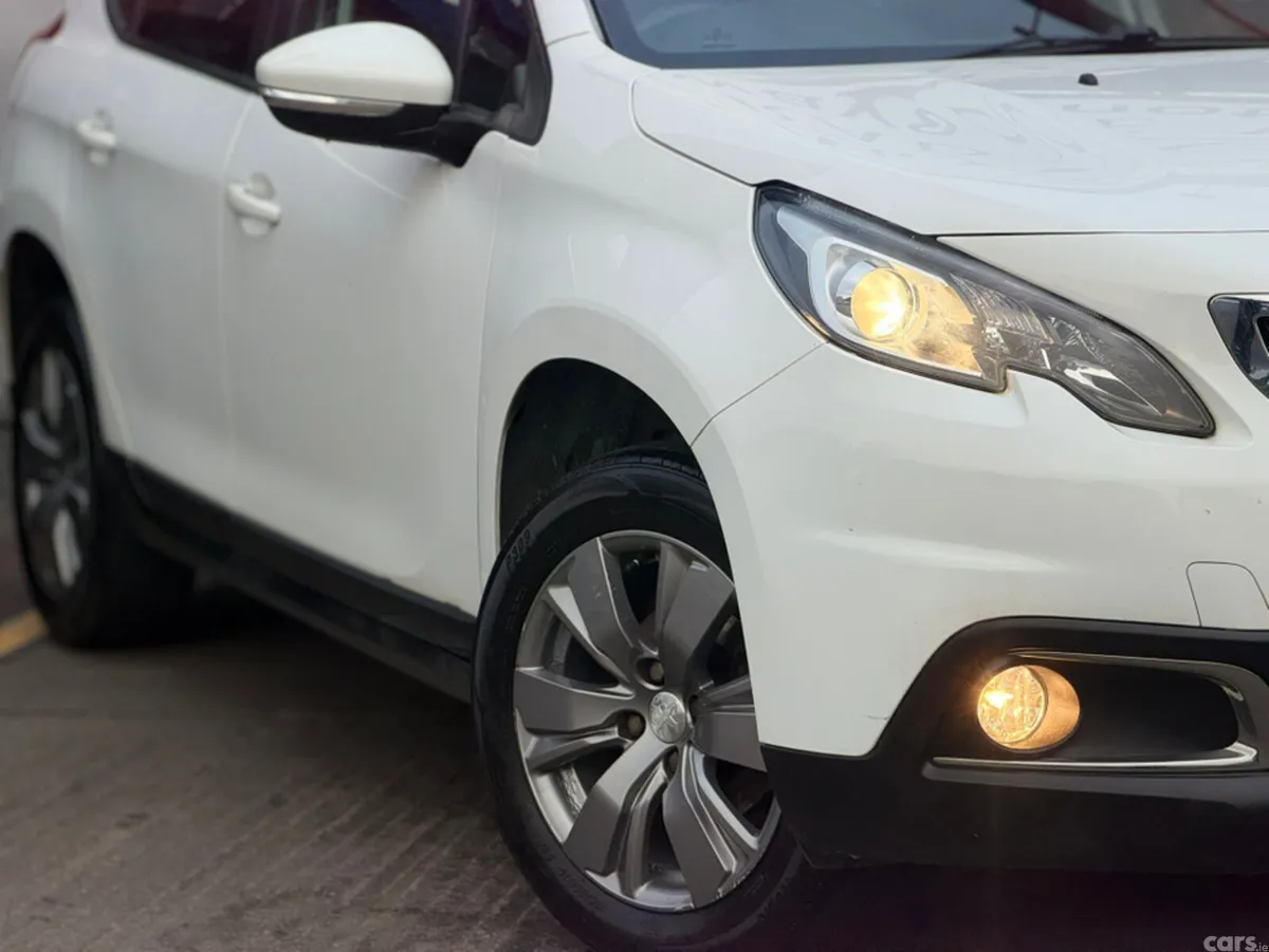 Peugeot 2008 Estate, Petrol, 2018, White
