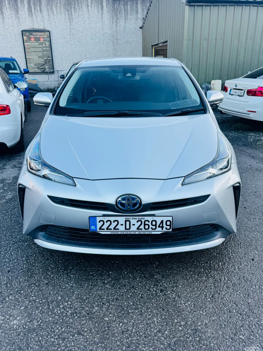 Toyota Prius Saloon, Petrol Hybrid, 2022, Silver