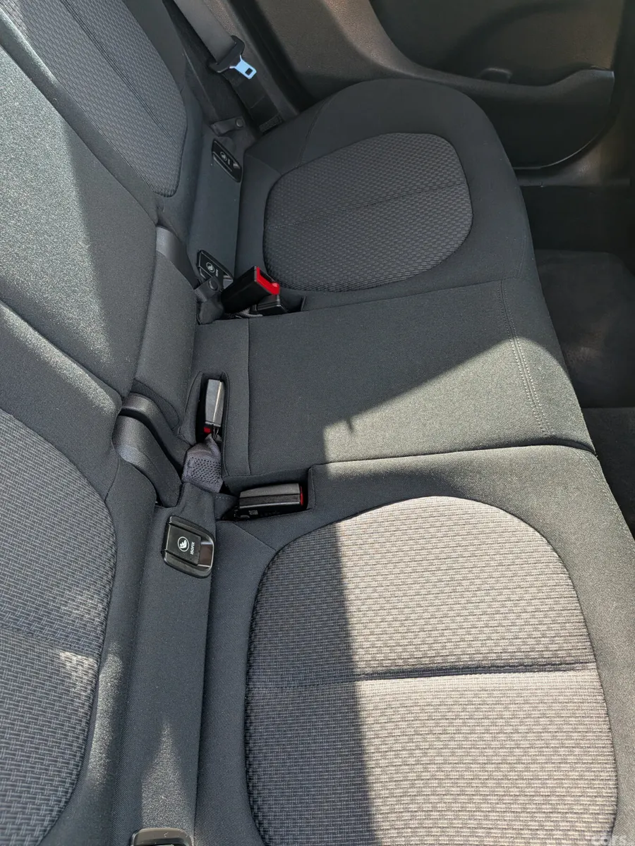 BMW 2-Series Hatchback, Diesel, 2019, Blue