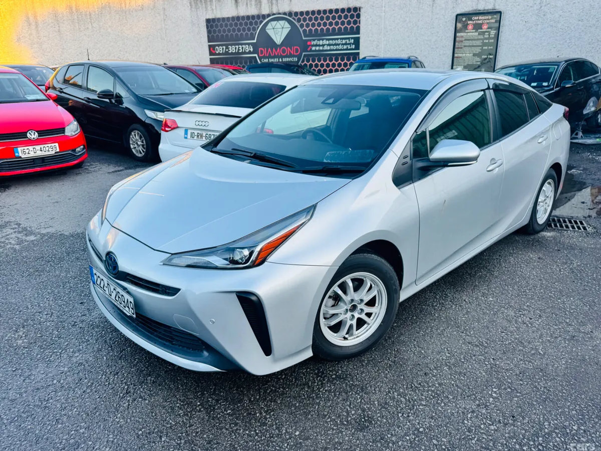 Toyota Prius Saloon, Petrol Hybrid, 2022, Silver
