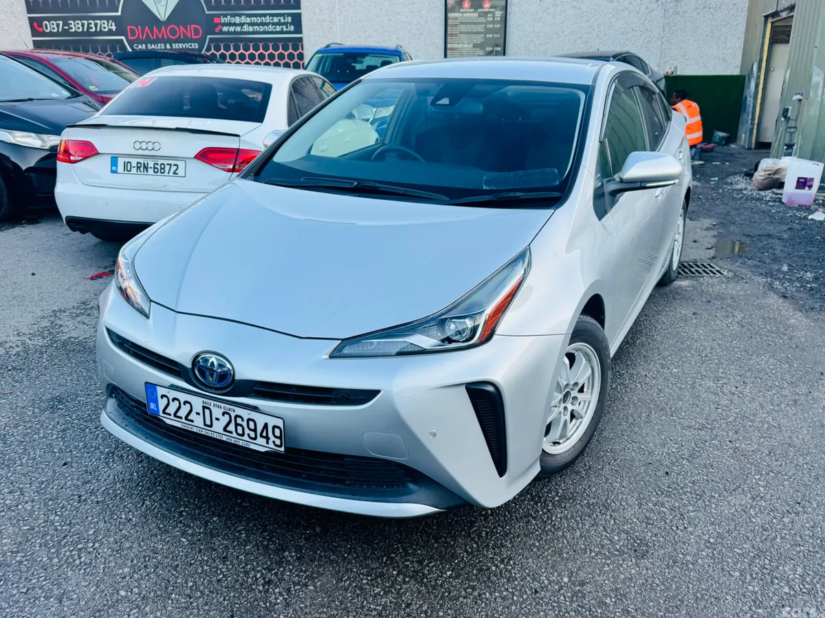 Toyota Prius Saloon, Petrol Hybrid, 2022, Silver