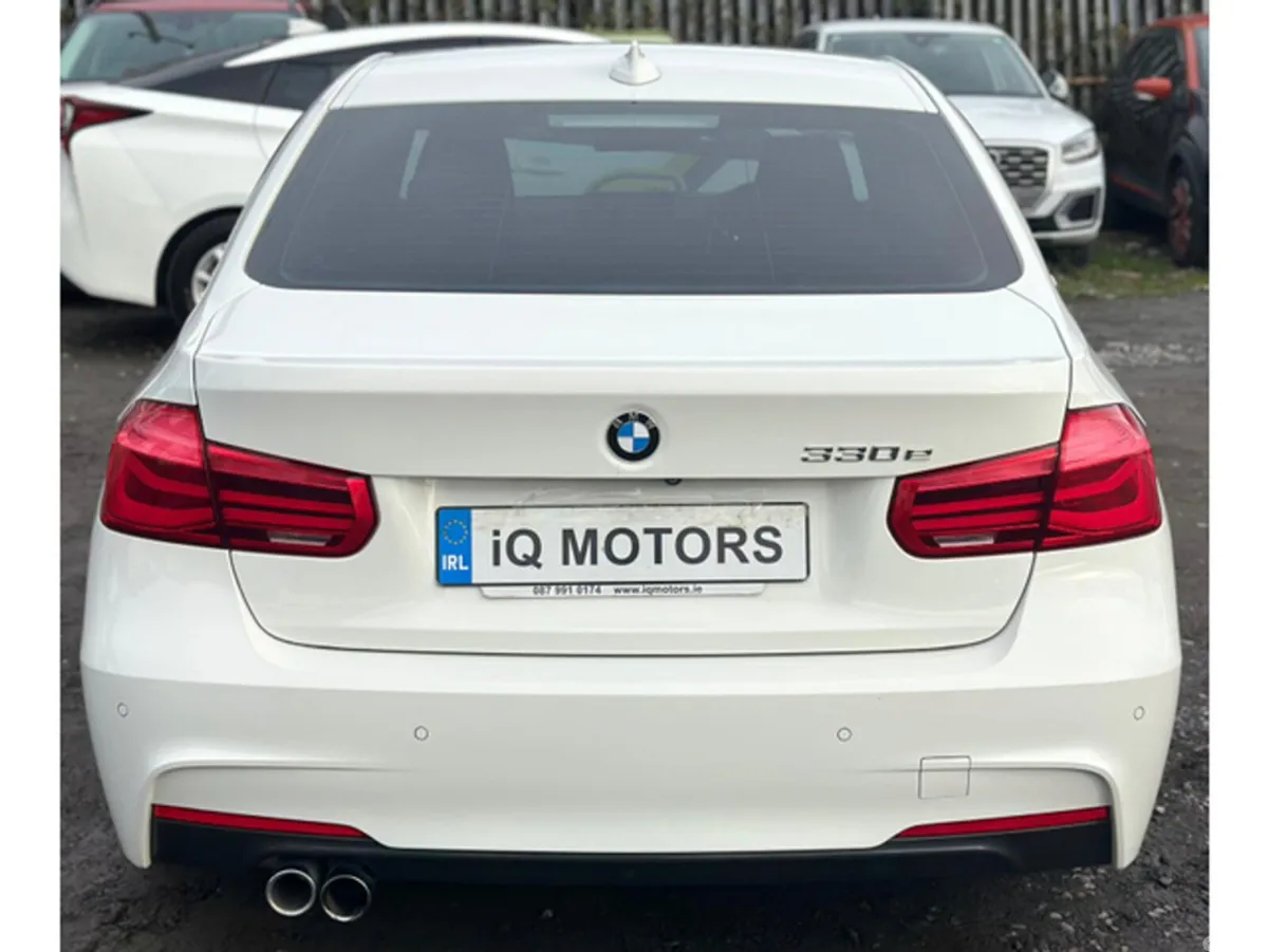 BMW 3-Series Saloon, Petrol Plug-in Hybrid, 2016, White