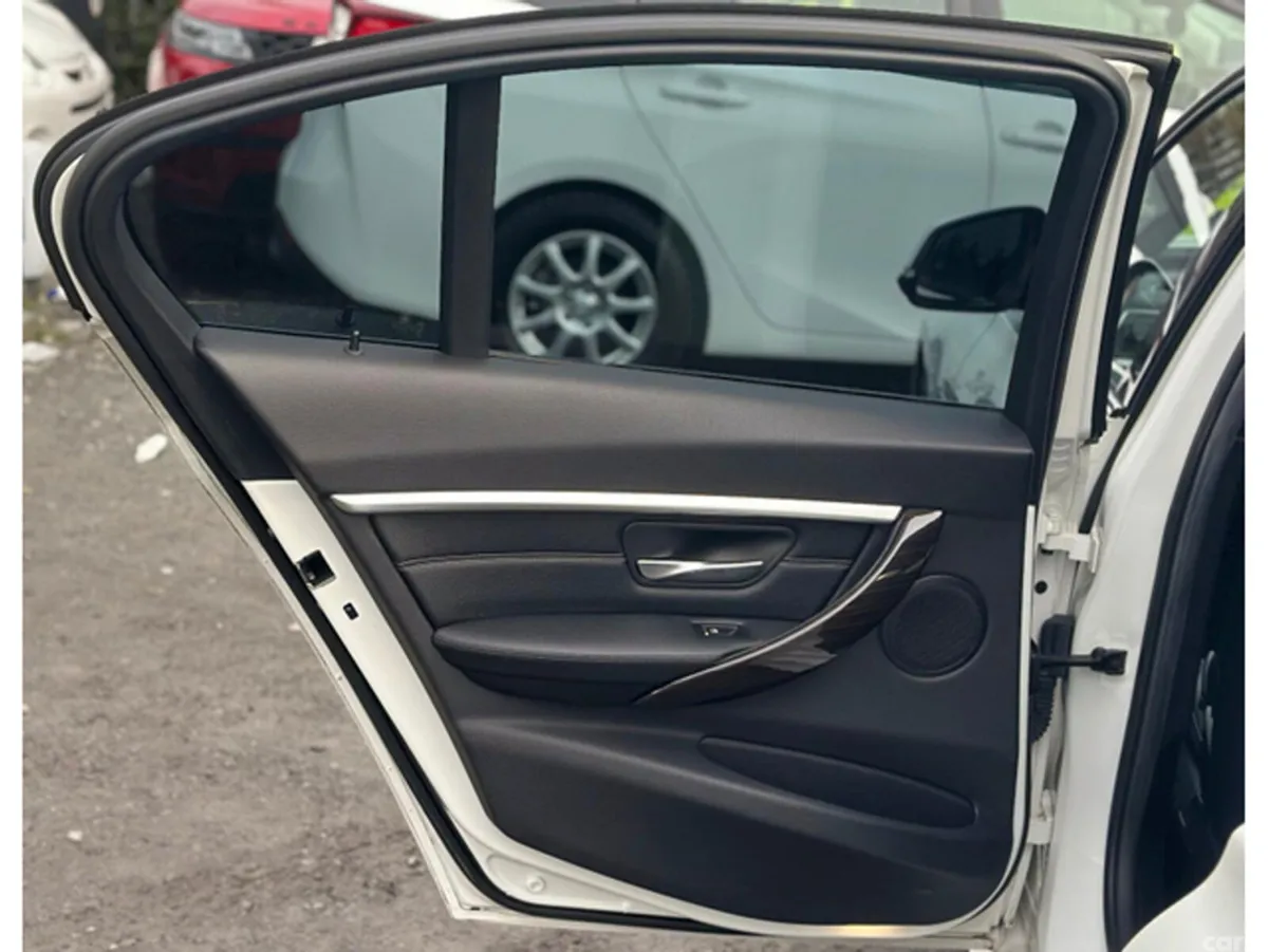 BMW 3-Series Saloon, Petrol Plug-in Hybrid, 2016, White