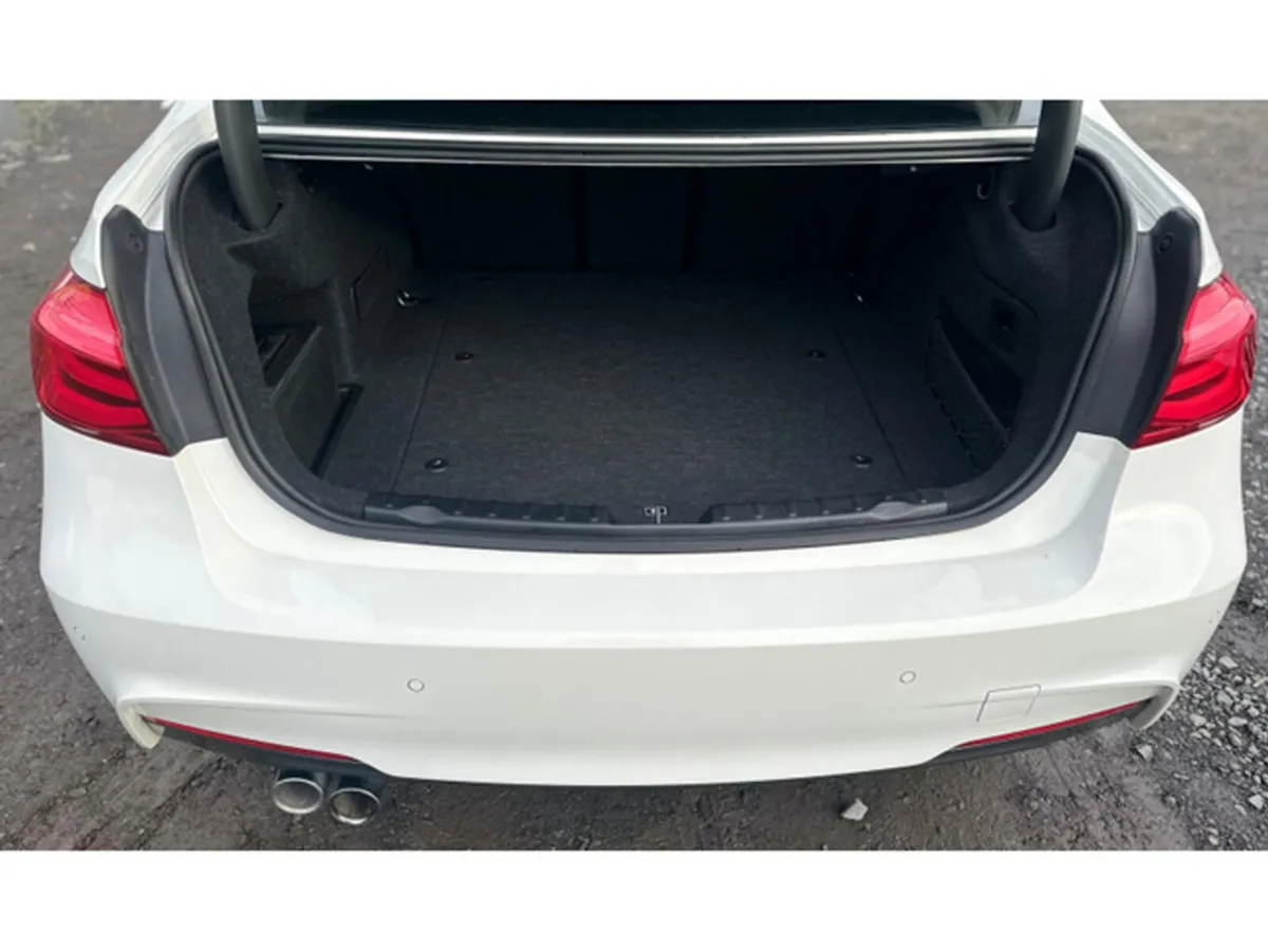 BMW 3-Series Saloon, Petrol Plug-in Hybrid, 2016, White