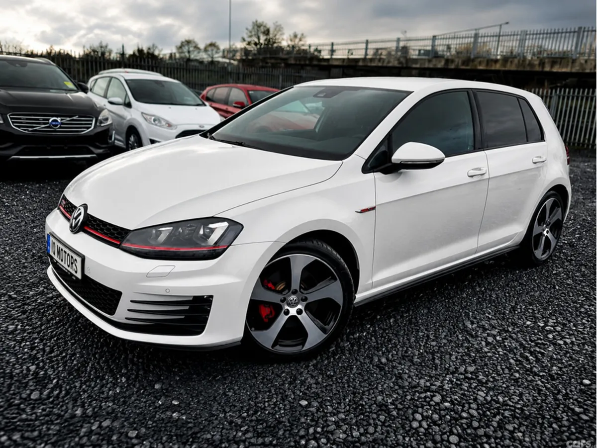Volkswagen Golf Hatchback, Petrol, 2017, White