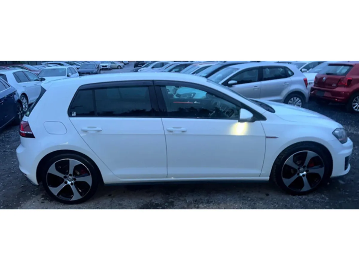 Volkswagen Golf Hatchback, Petrol, 2017, White