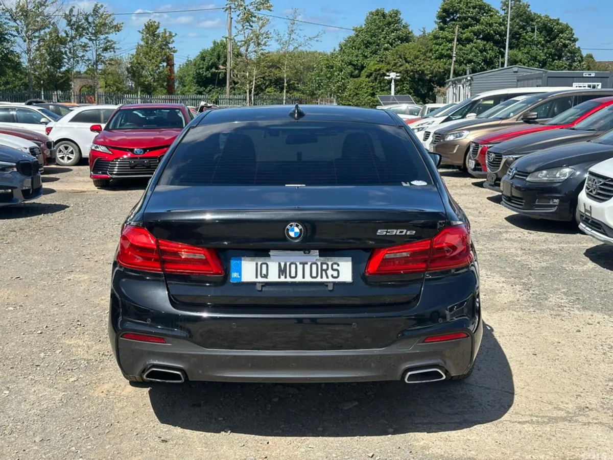 BMW 5-Series Saloon, Petrol Plug-in Hybrid, 2018, Black