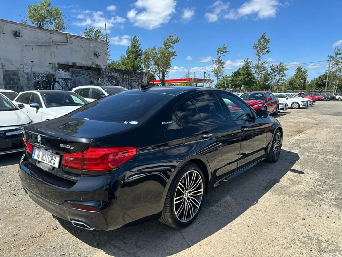 BMW 5-Series Saloon, Petrol Plug-in Hybrid, 2018, Black