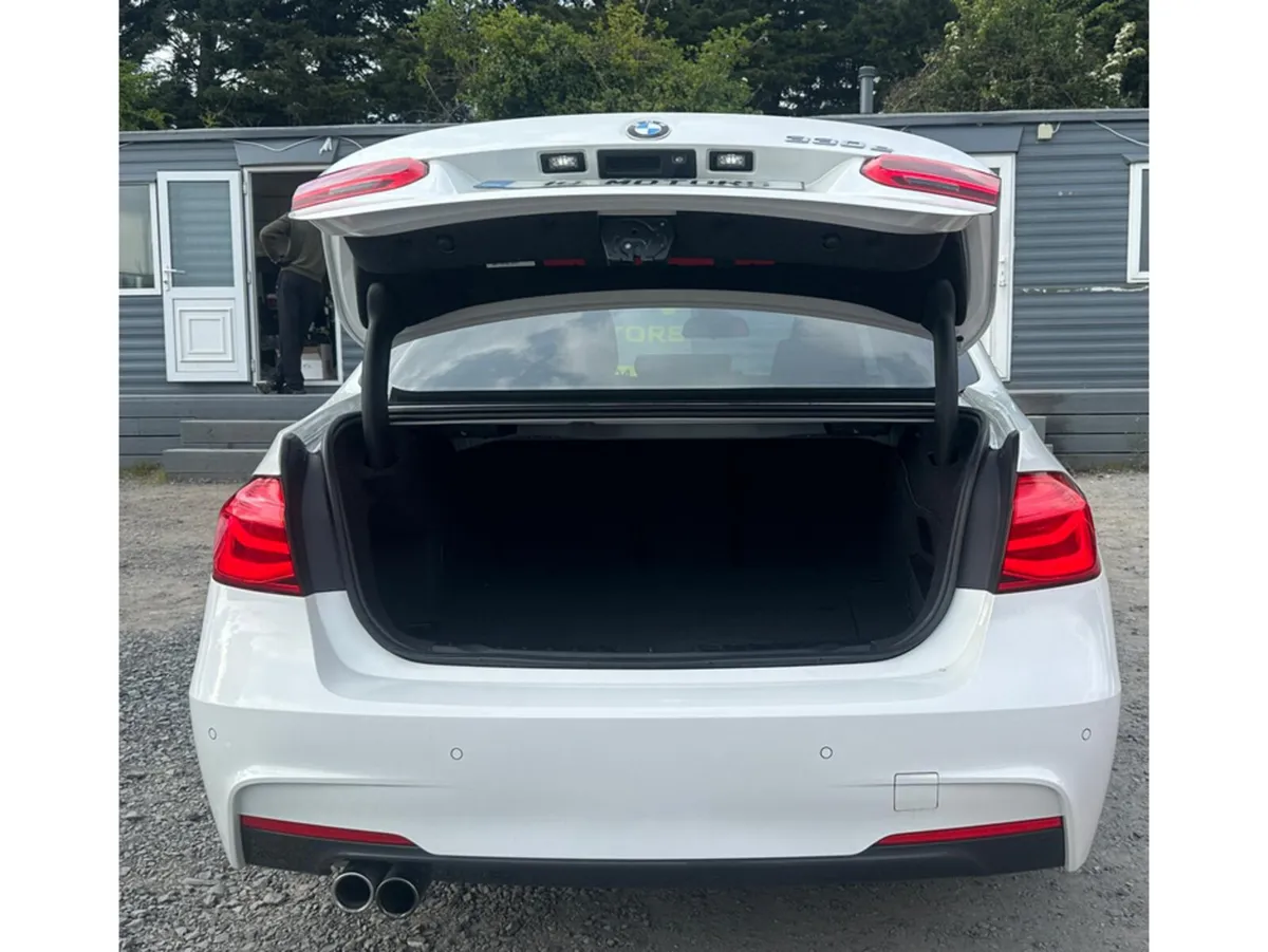 BMW 3-Series Saloon, Petrol Plug-in Hybrid, 2016, White