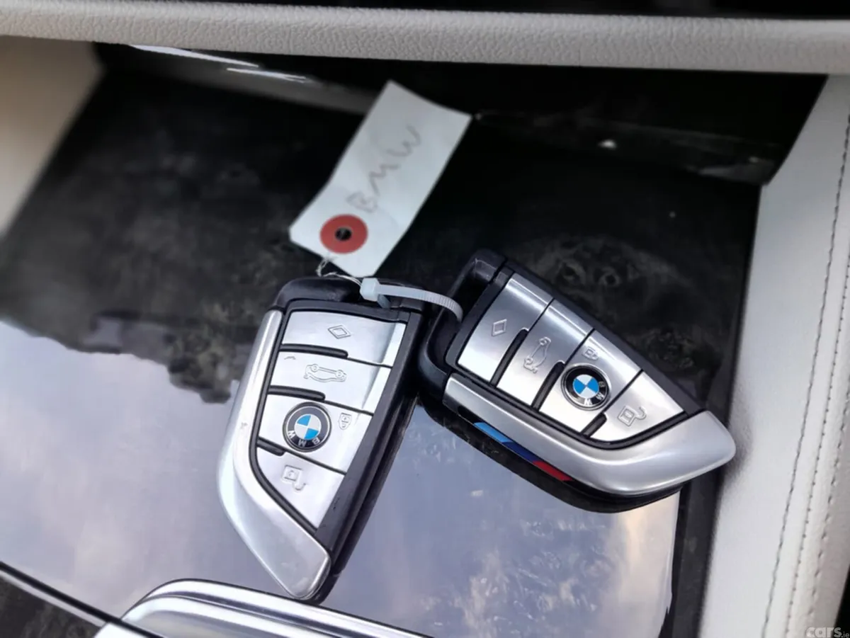 BMW 5-Series Saloon, Petrol Plug-in Hybrid, 2017, Black