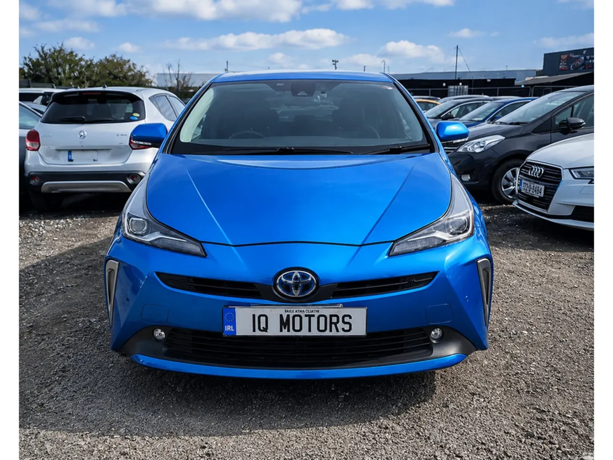 Toyota Prius Hatchback, Petrol Hybrid, 2021, Blue
