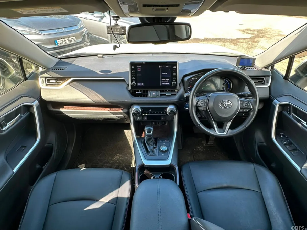 Toyota RAV4 SUV, Petrol Hybrid, 2021, White