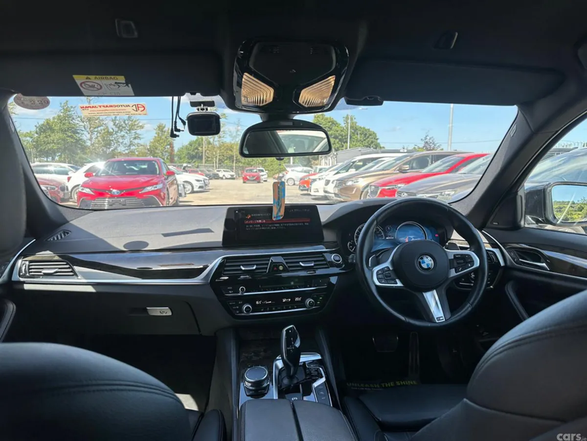 BMW 5-Series Saloon, Petrol Plug-in Hybrid, 2018, Black