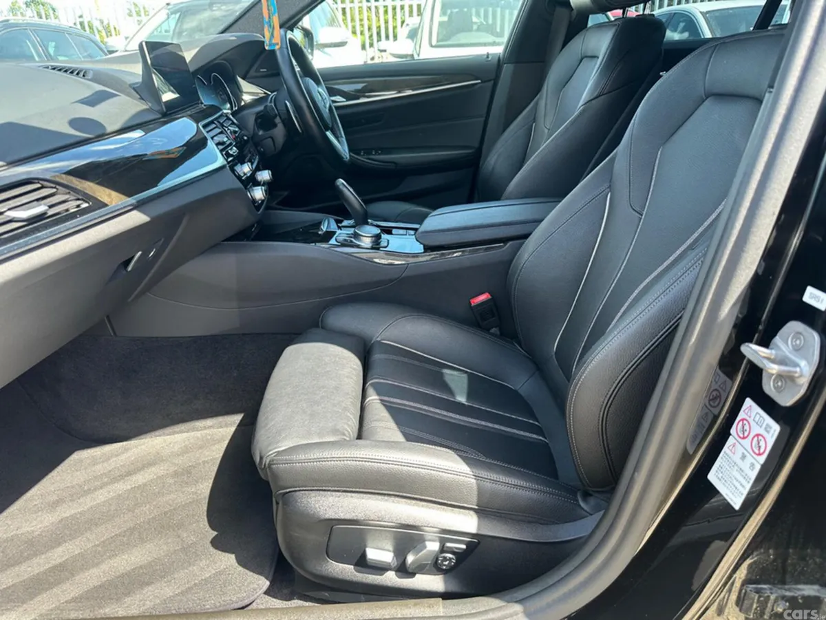 BMW 5-Series Saloon, Petrol Plug-in Hybrid, 2018, Black