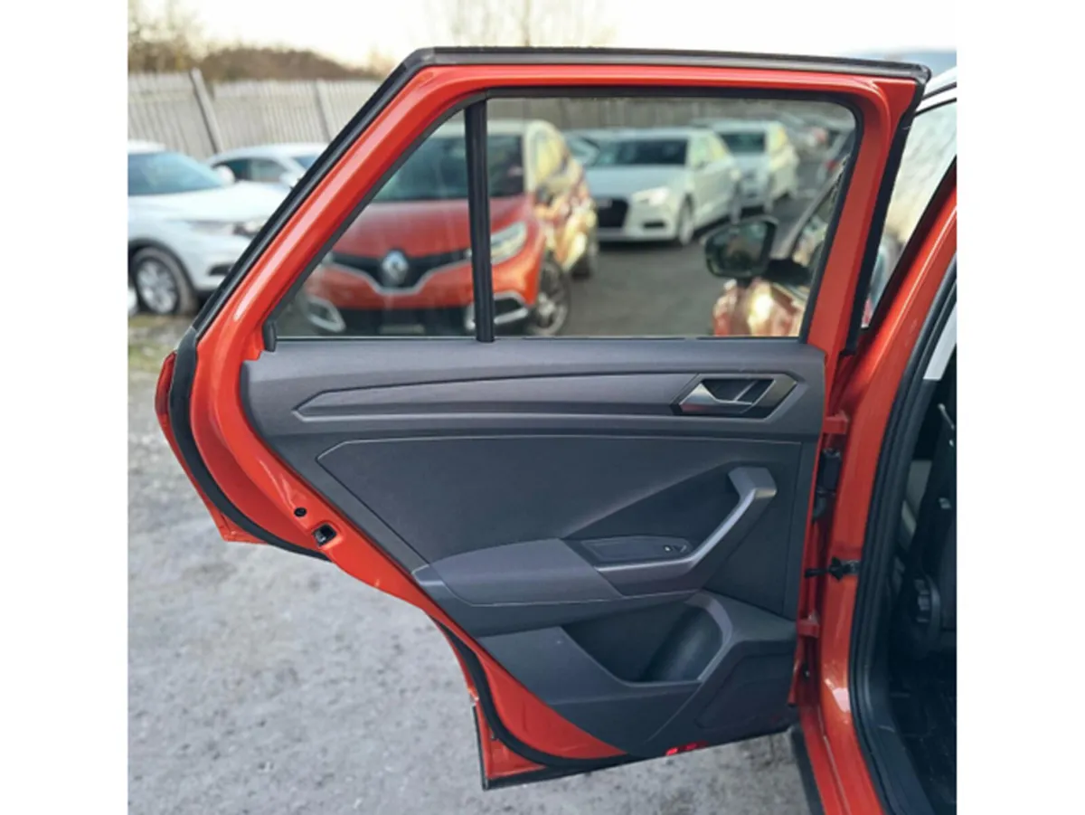 Volkswagen T-Roc SUV, Diesel, 2020, Orange