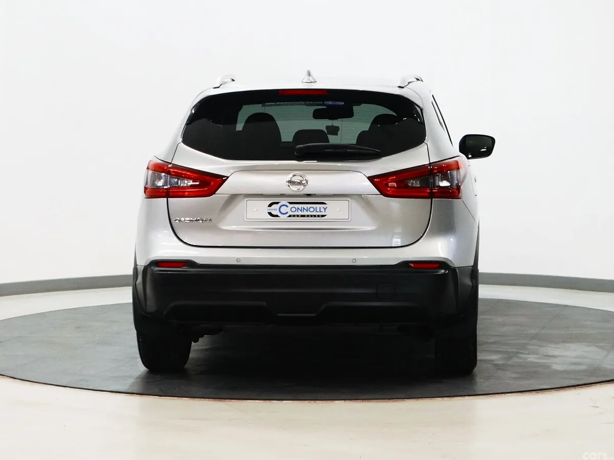 Nissan Qashqai MPV, Petrol, 2019, Grey