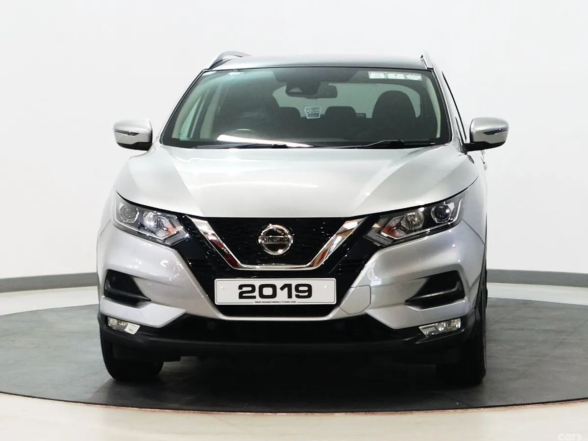 Nissan Qashqai MPV, Petrol, 2019, Grey