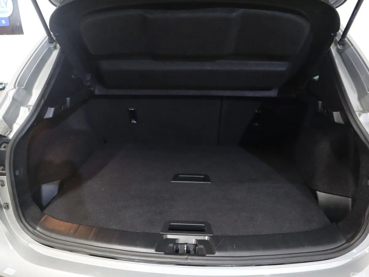 Nissan Qashqai MPV, Petrol, 2019, Grey