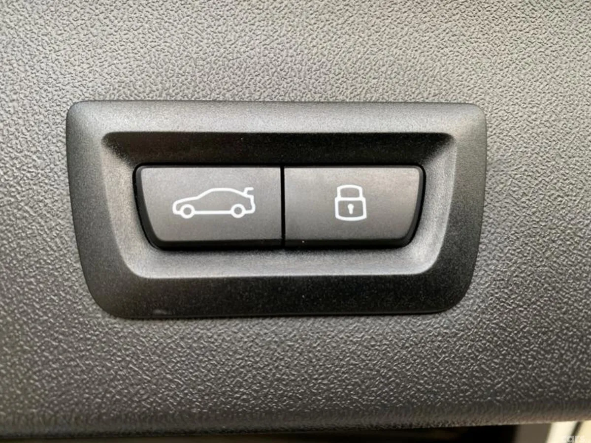 BMW X3 SUV, Petrol Hybrid, 2025, White