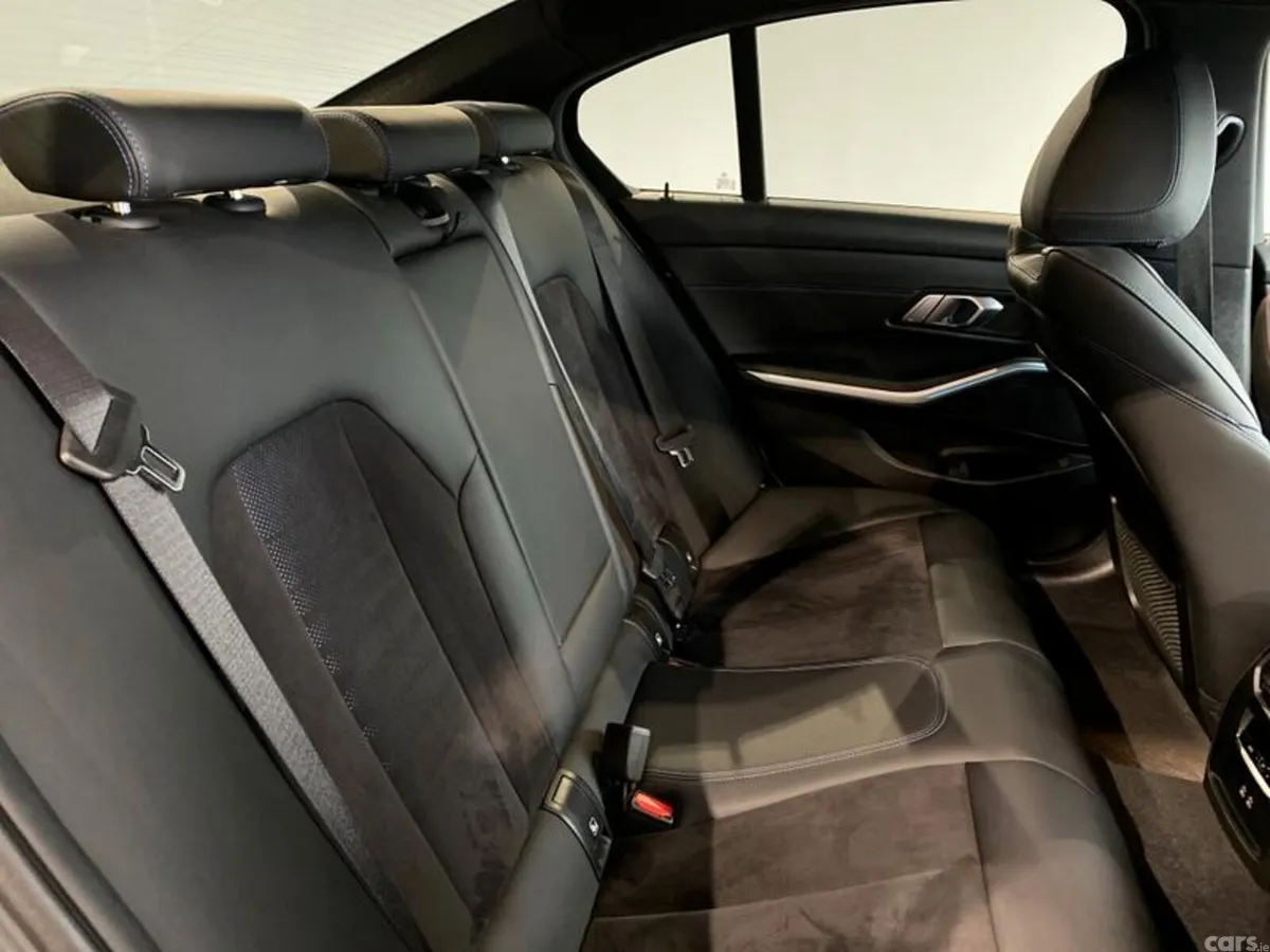BMW 3-Series Saloon, Petrol Hybrid, 2023, Grey
