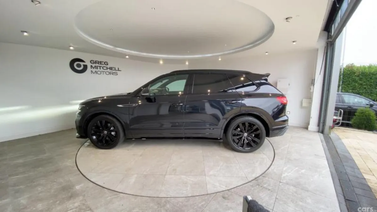 Volkswagen Touareg SUV, Diesel, 2022, Black
