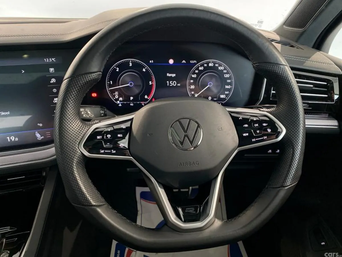Volkswagen Touareg SUV, Diesel, 2022, Black