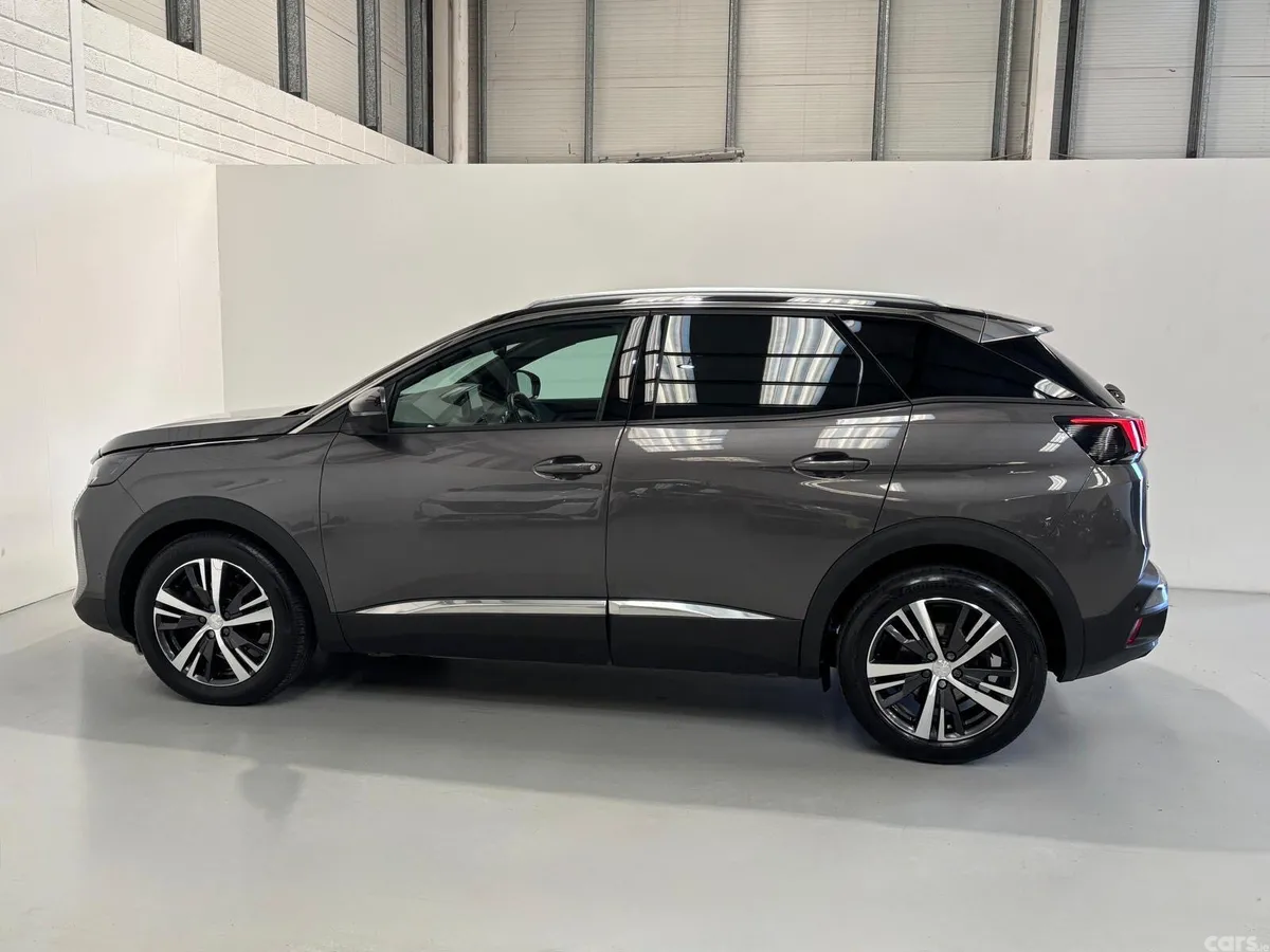 Peugeot 3008 Van, Diesel, 2023, Grey