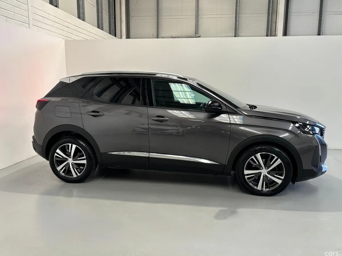 Peugeot 3008 Van, Diesel, 2023, Grey