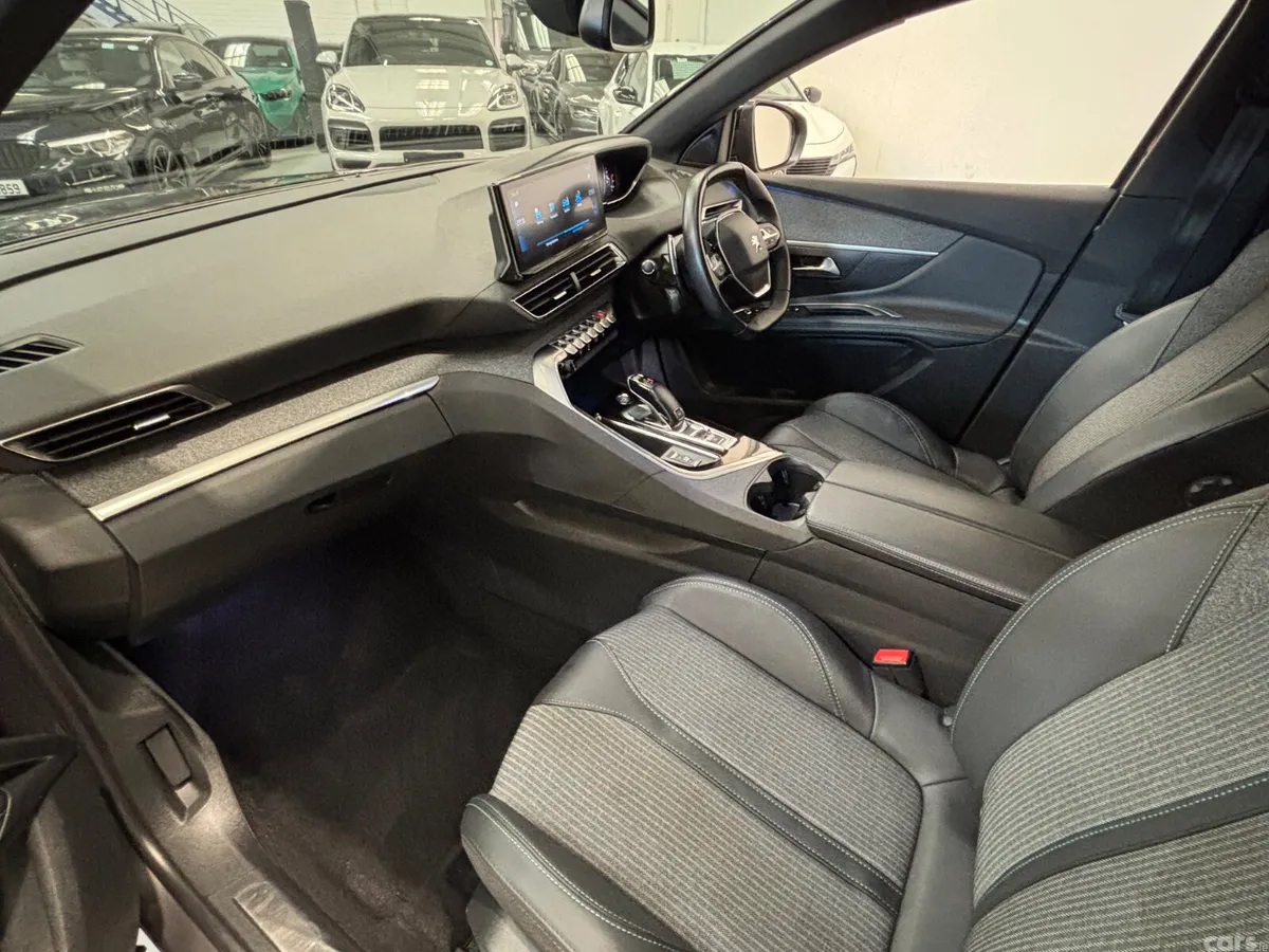 Peugeot 3008 Van, Diesel, 2023, Grey