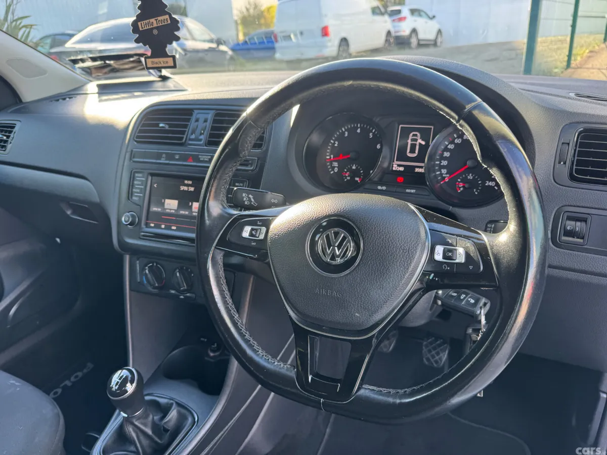 Volkswagen Polo Hatchback, Petrol, 2017, White