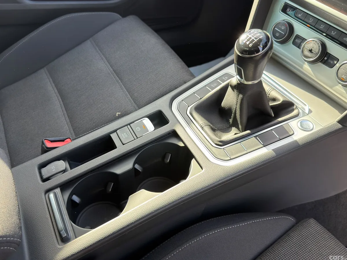 Volkswagen Passat Saloon, Diesel, 2019, Black